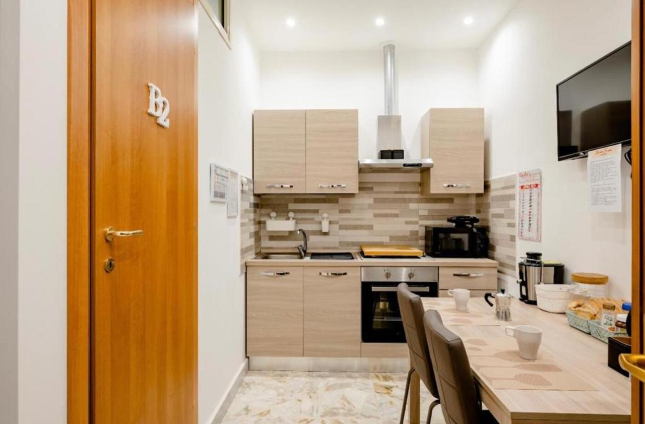 Mi Casa Tu Casa - Guest House คาตาเนีย ภายนอก รูปภาพ