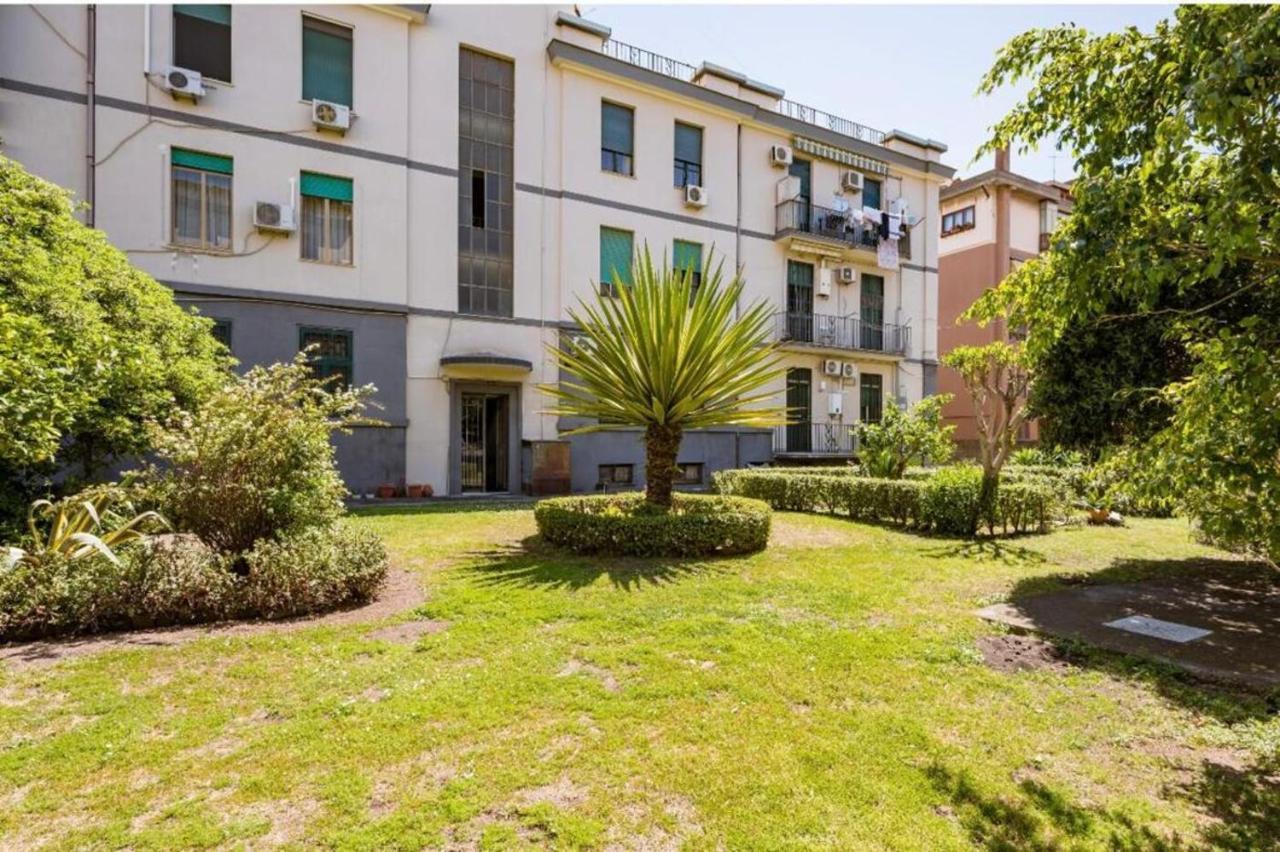 Mi Casa Tu Casa - Guest House คาตาเนีย ภายนอก รูปภาพ