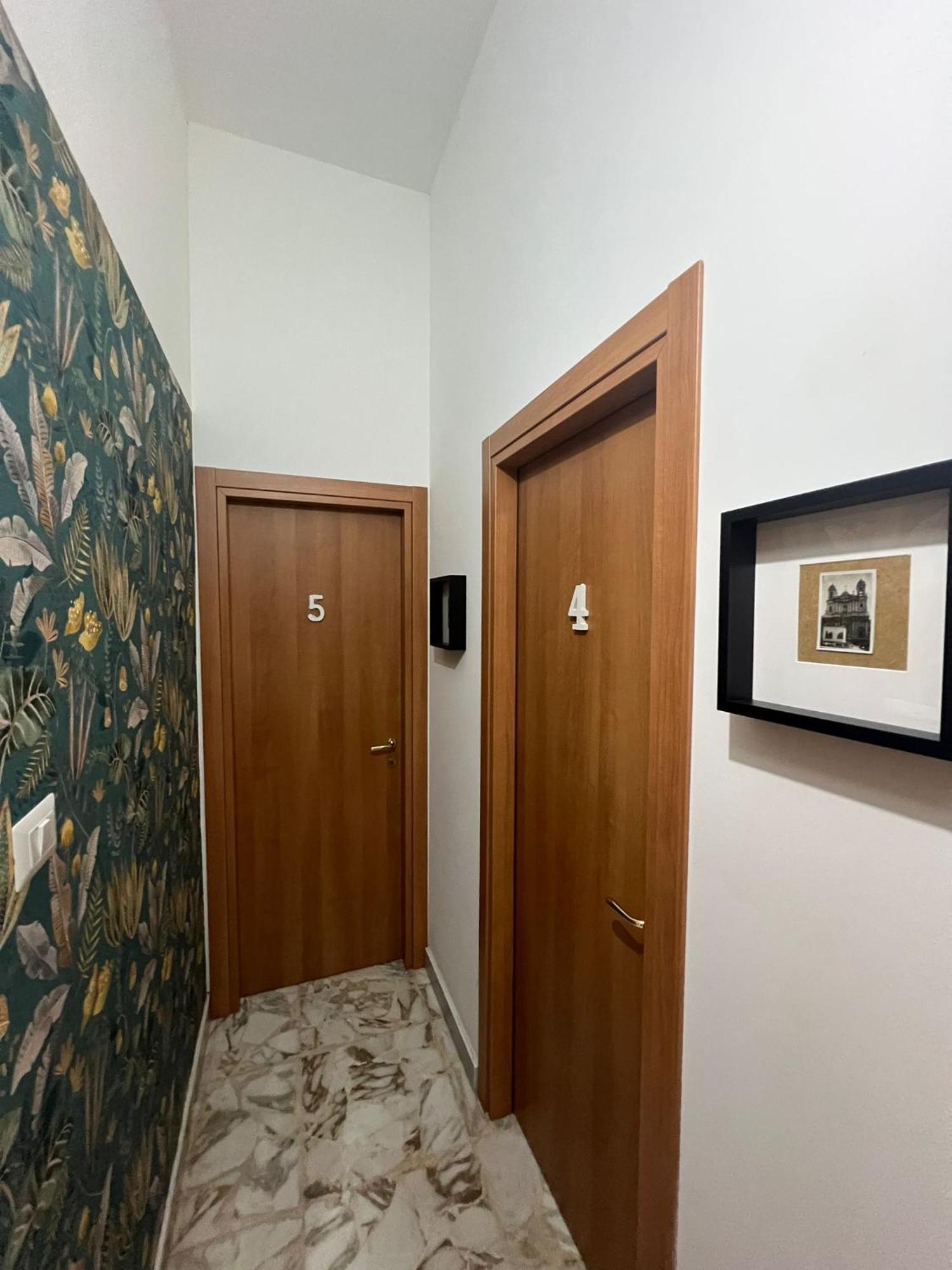 Mi Casa Tu Casa - Guest House คาตาเนีย ภายนอก รูปภาพ