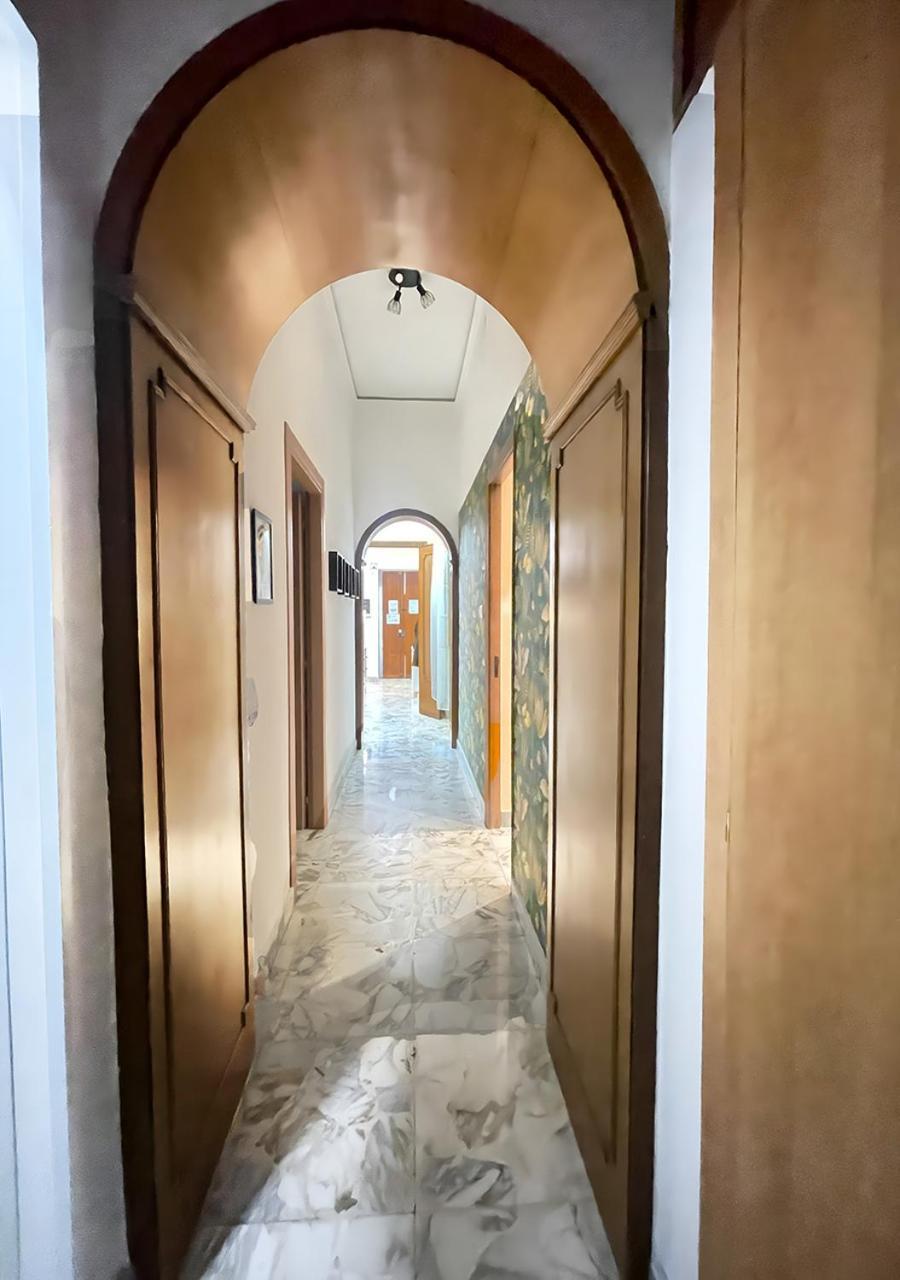 Mi Casa Tu Casa - Guest House คาตาเนีย ภายนอก รูปภาพ