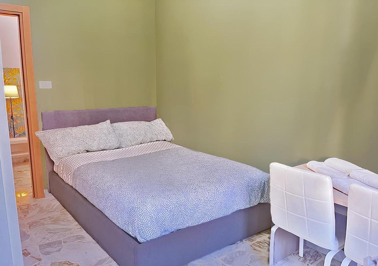 Mi Casa Tu Casa - Guest House คาตาเนีย ภายนอก รูปภาพ
