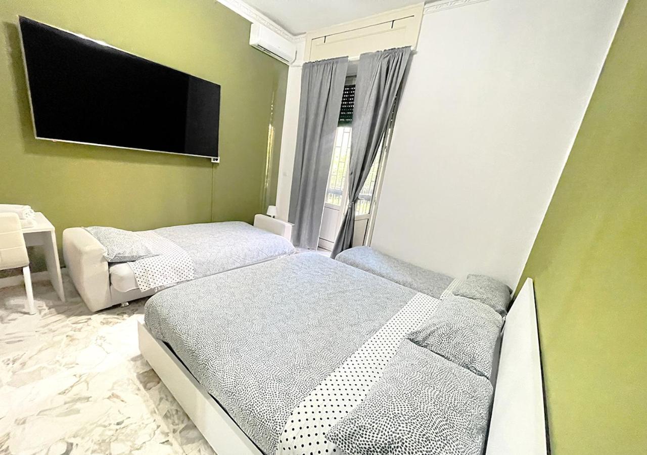 Mi Casa Tu Casa - Guest House คาตาเนีย ภายนอก รูปภาพ