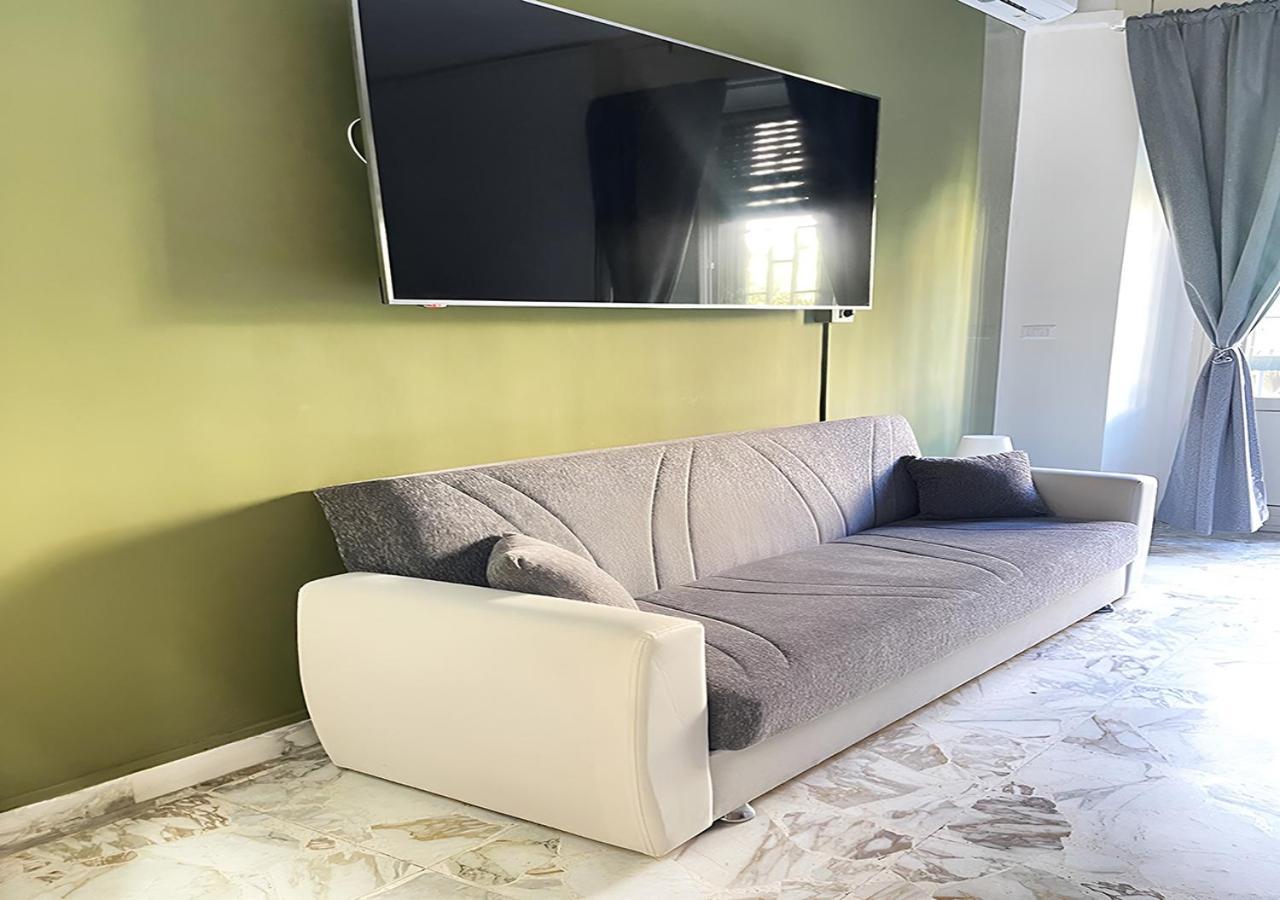 Mi Casa Tu Casa - Guest House คาตาเนีย ภายนอก รูปภาพ