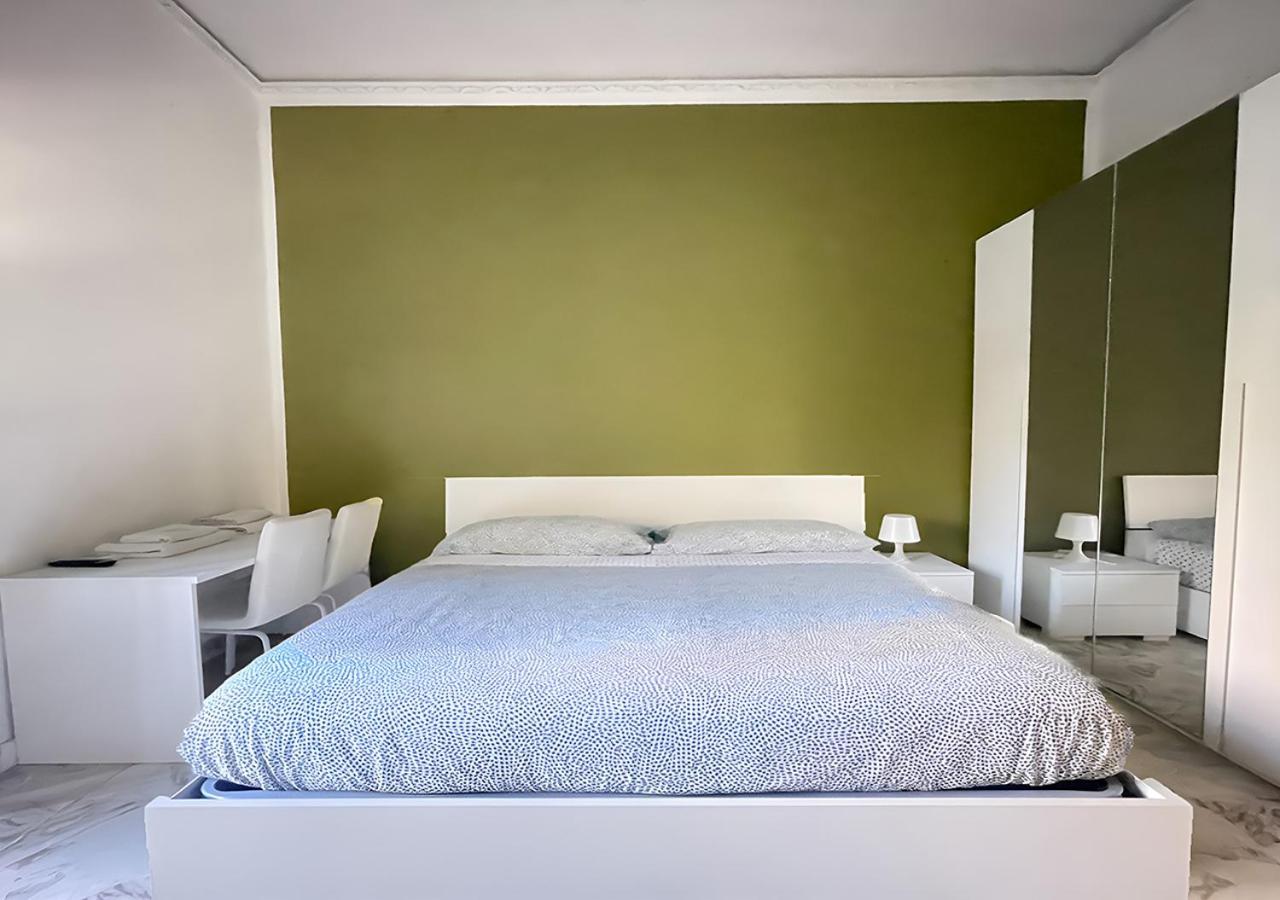 Mi Casa Tu Casa - Guest House คาตาเนีย ภายนอก รูปภาพ