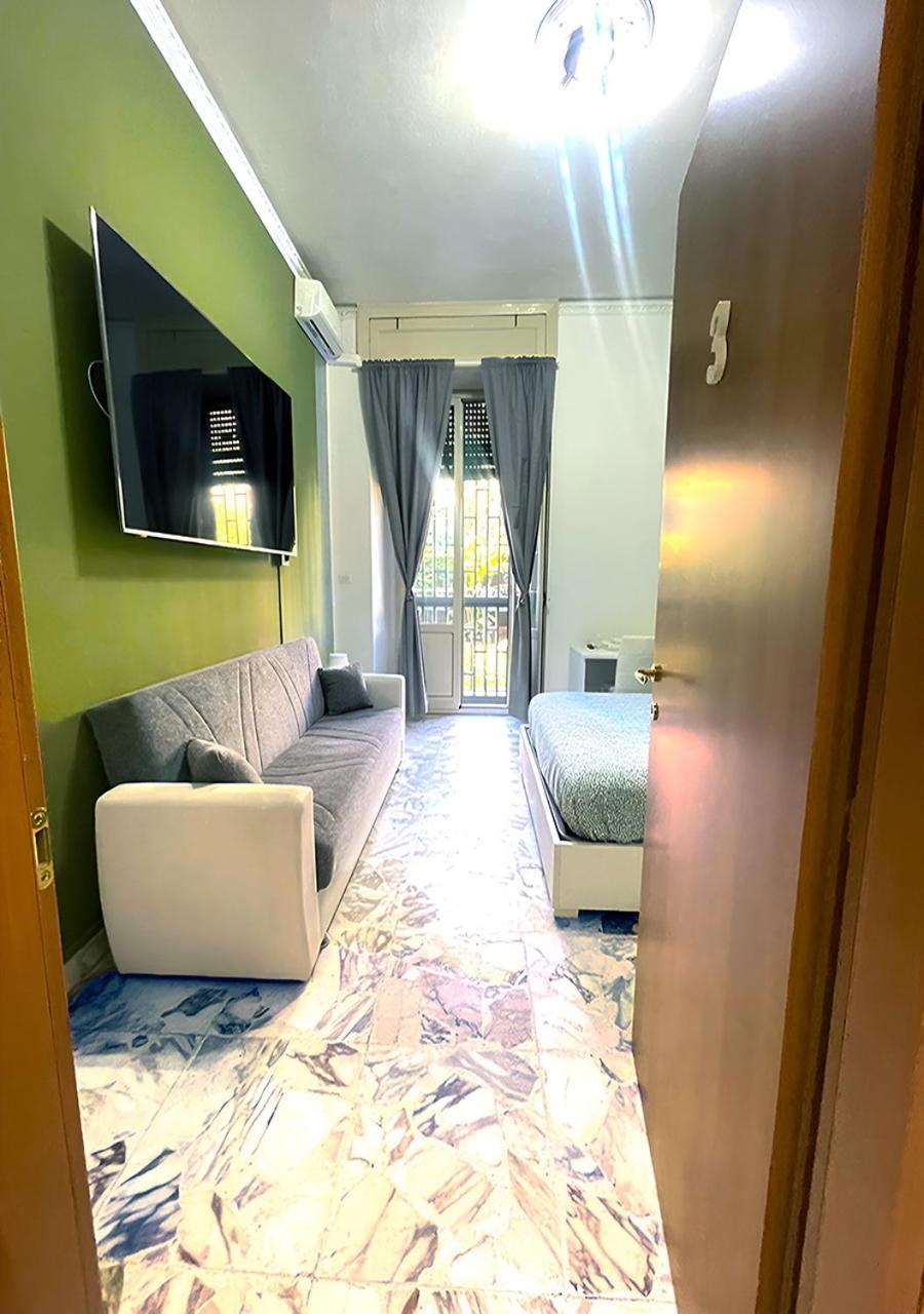 Mi Casa Tu Casa - Guest House คาตาเนีย ภายนอก รูปภาพ